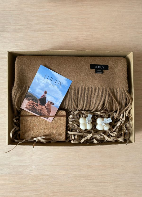 Mitu Gift Box - Camel Blanket with Candle and Note Book