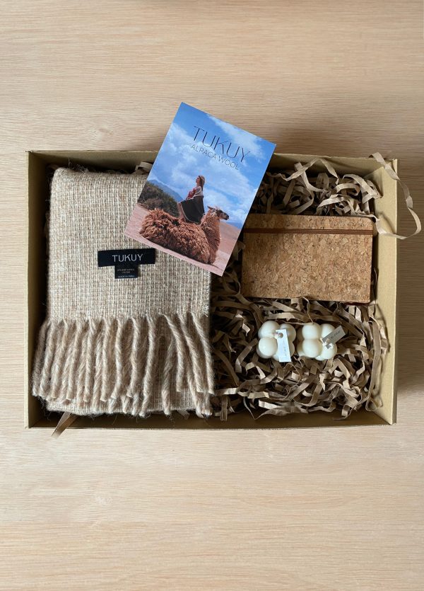 Pacha Gift Box - Light brown Scarf with Candle and Note Book