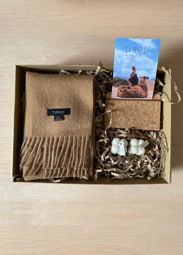 Panpa Gift Box - Camel Scarf with Candle and Note Book