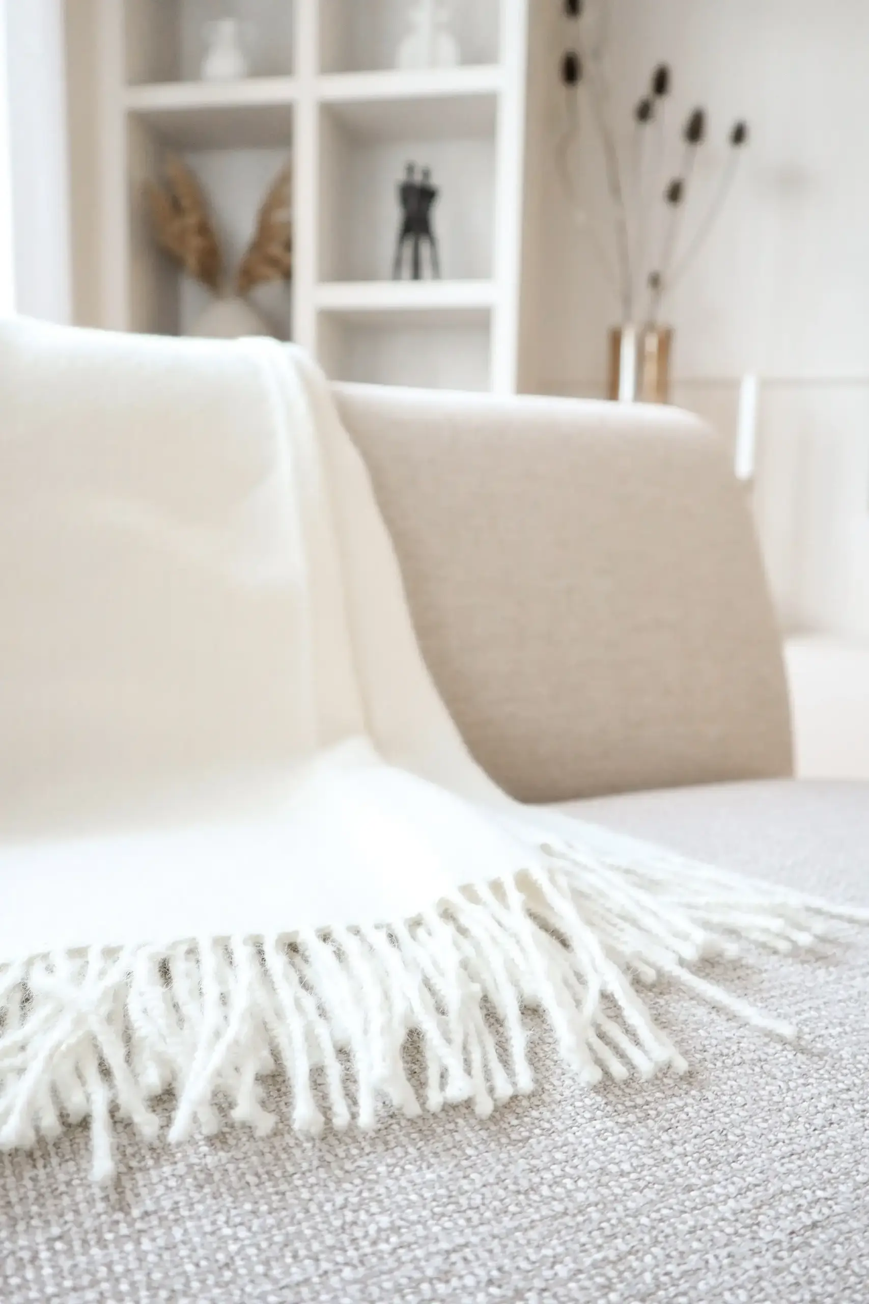 white alpaca wool blanket minimalist living room Tukuy brand