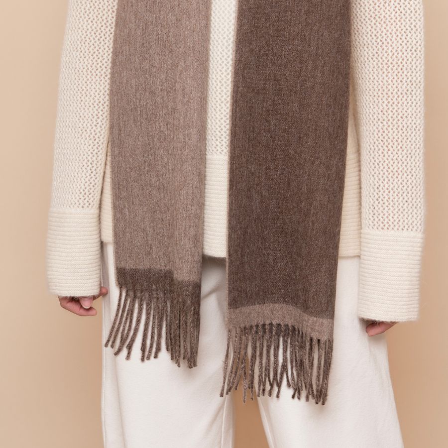 bufanda de alpaca para mujer marrón chocolate reversible de lana de alpaca tukuy