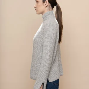 Kuntur - Alpaca Sweater in Gray - Image 2