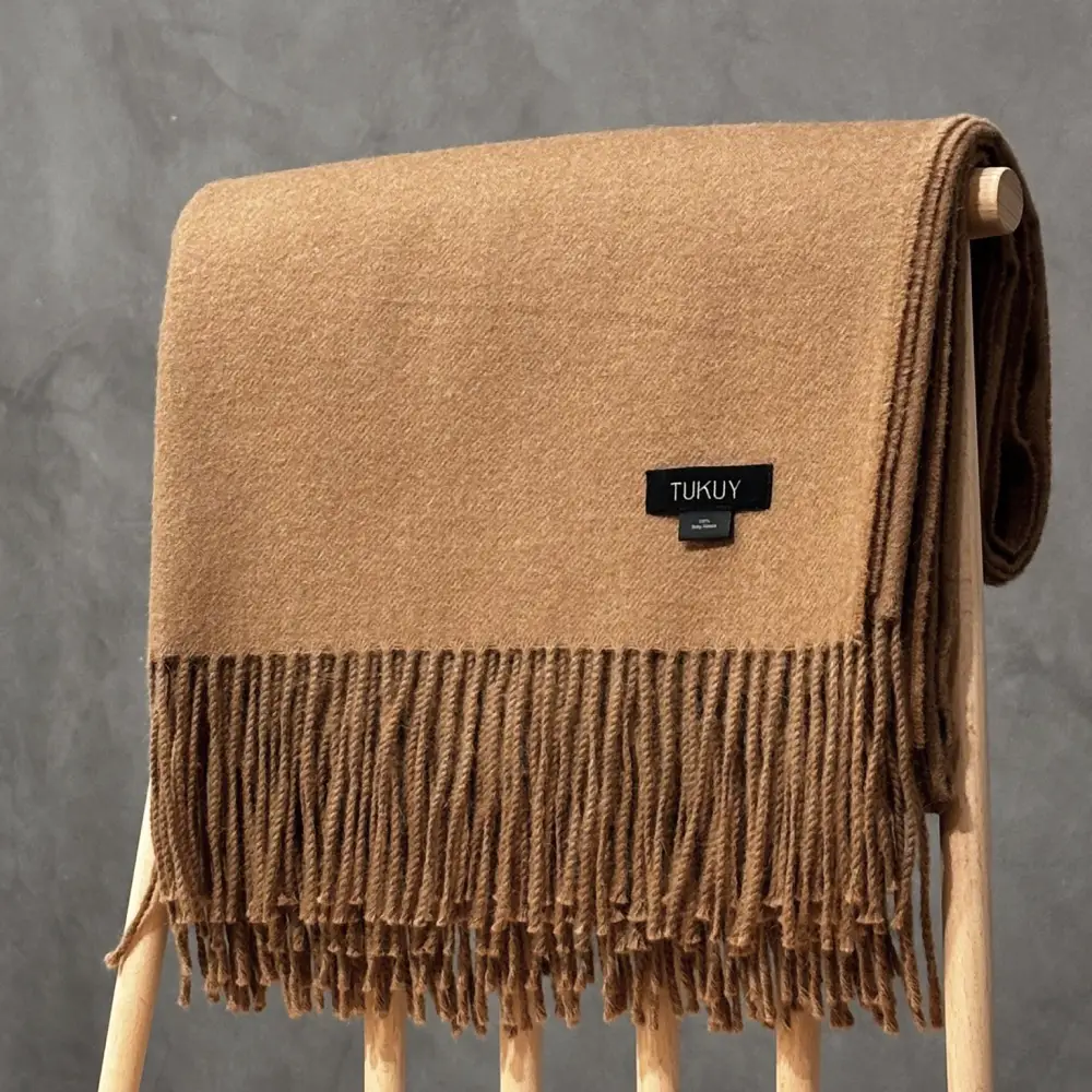 Manta de alpaca color natural camel
