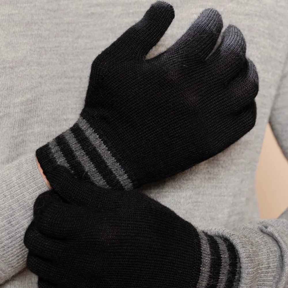 Tumi – Black Baby Alpaca Knitted Gloves